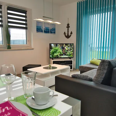 Appartement Ferienhaushaelfte 